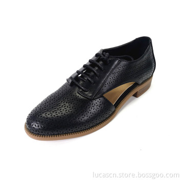 Women's Carved Round Toe Flat  Brogue Shoes